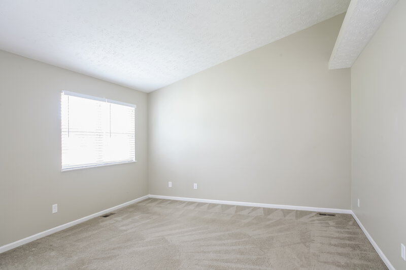 1,695/Mo, 3903 Bonn Dr Indianapolis, IN 46228 Bedroom View 3