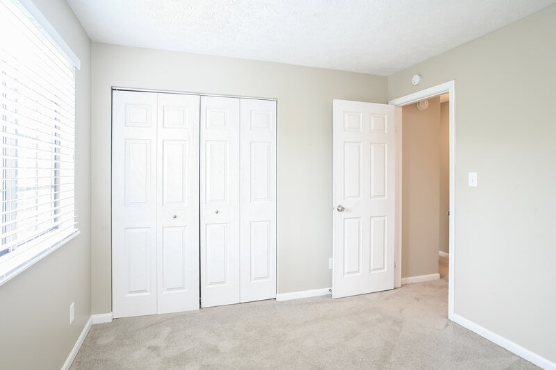 1,695/Mo, 3903 Bonn Dr Indianapolis, IN 46228 Bedroom View 7
