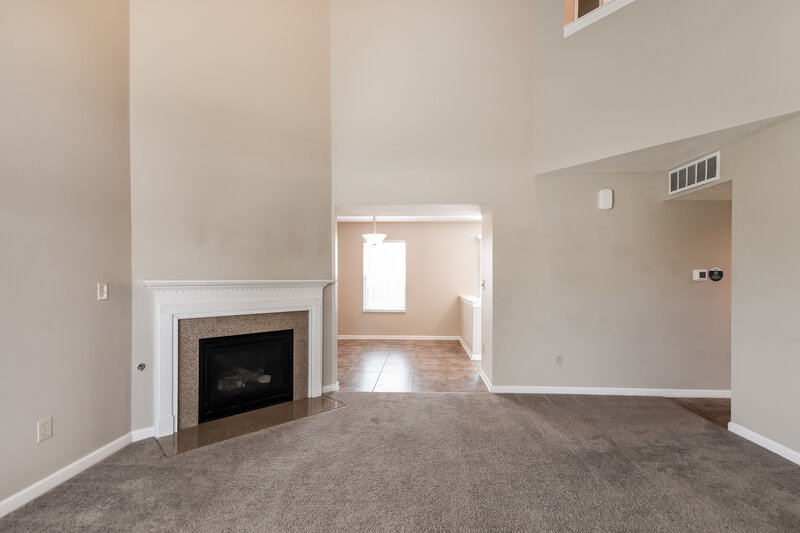 1,845/Mo, 7708 Firecrest Ln Indianapolis, IN 46113 Living Room View 2