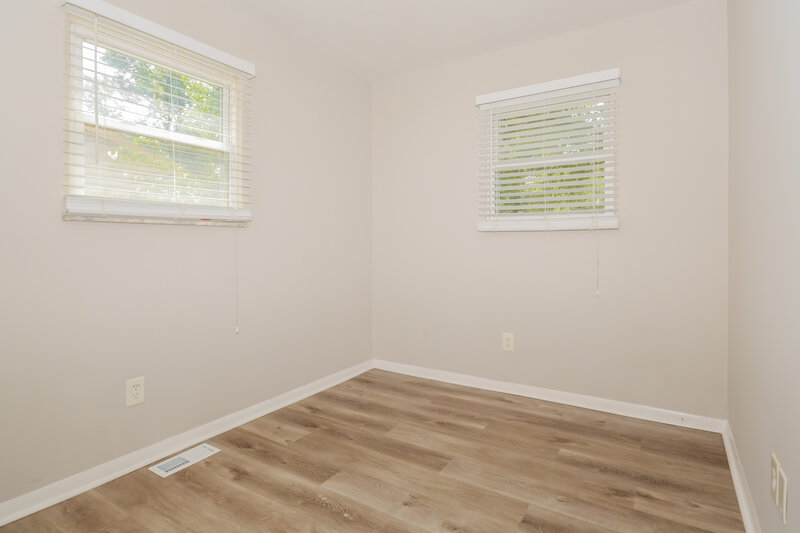 1,345/Mo, 4404 Mesa Ct Indianapolis, IN 46241 Main Bedroom View 2