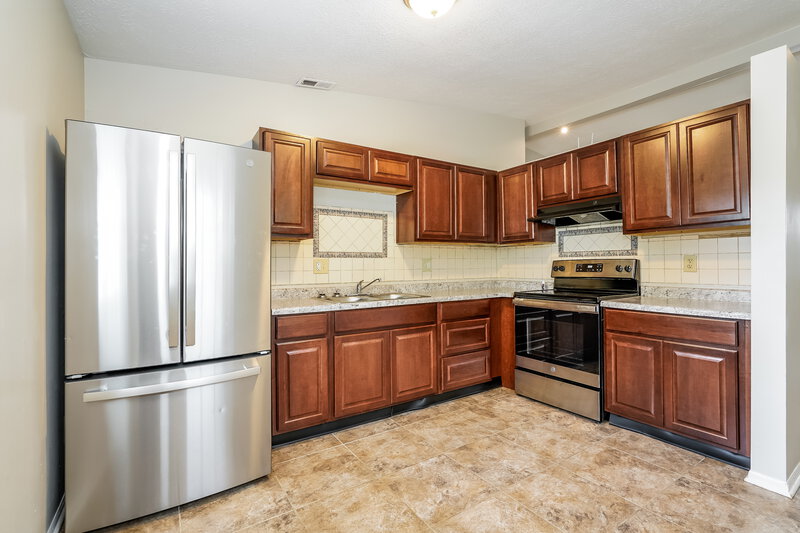 1,700/Mo, 3628 Valley Lake Dr Indianapolis, IN 46227 Kitchen View 2