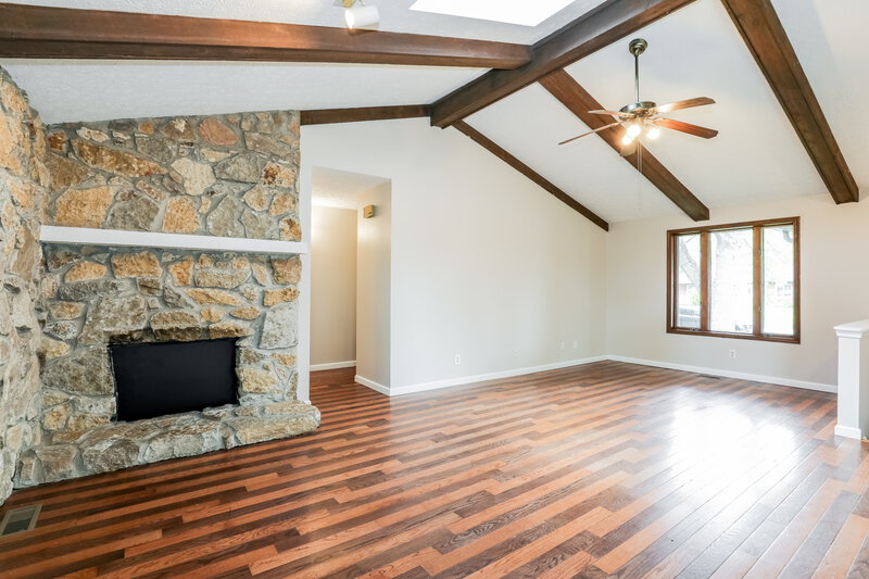 2,035/Mo, 476 Spring Dr GREENWOOD, IN 46143 Living Room View