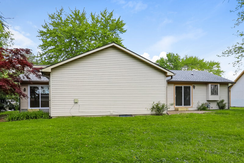 2,035/Mo, 476 Spring Dr GREENWOOD, IN 46143 Rear View