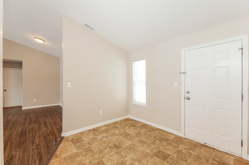 1,775/Mo, 5322 Claybrooke Dr Indianapolis, IN 46221 Misc View 2