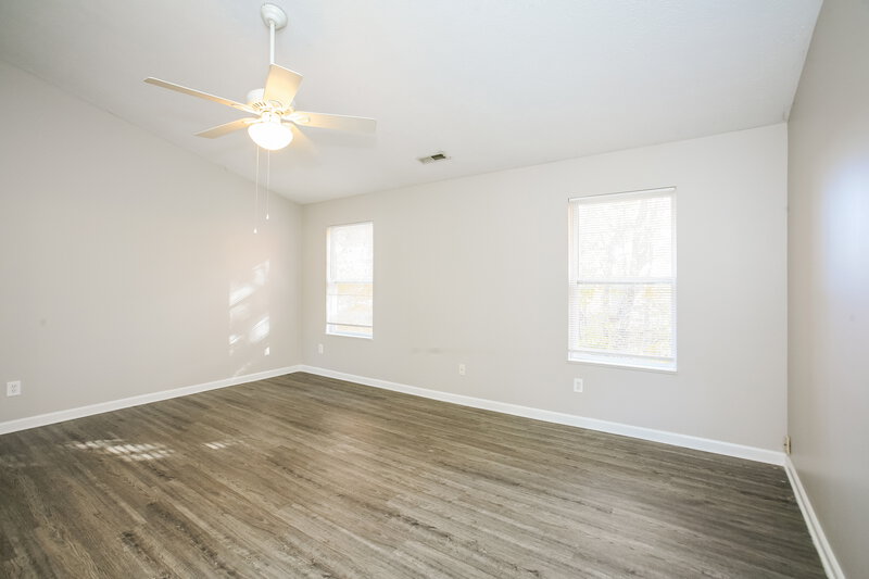2,035/Mo, 5531 Fair Ridge Pl Indianapolis, IN 46221 Main Bedroom View