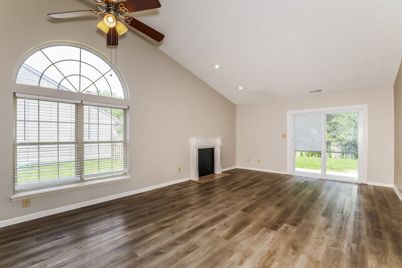 1,875/Mo, 1215 Paul Dr Indianapolis, IN 46229 Living Room View