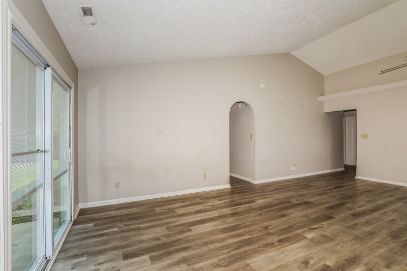 1,875/Mo, 1215 Paul Dr Indianapolis, IN 46229 Living Room View 2