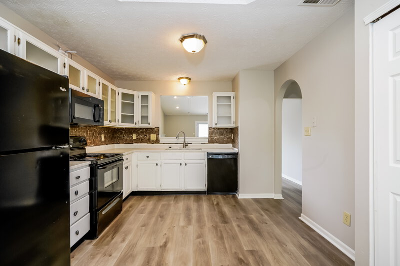 1,935/Mo, 1215 Paul Dr Indianapolis, IN 46229 Misc View 6