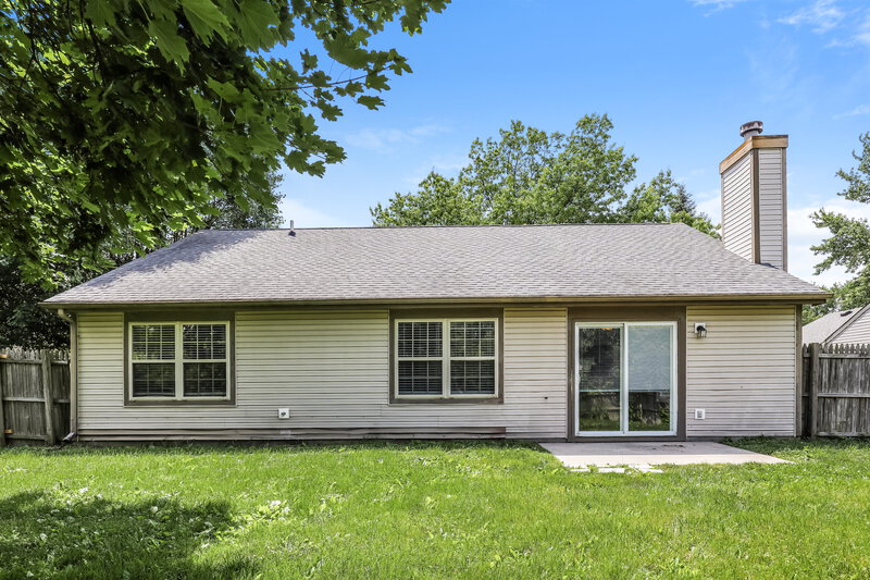 1,875/Mo, 1215 Paul Dr Indianapolis, IN 46229 Rear View