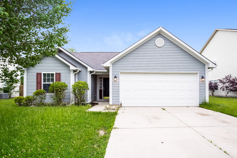 2,350/Mo, 208 Heartwood Hill GREENFIELD, IN 46140 External View