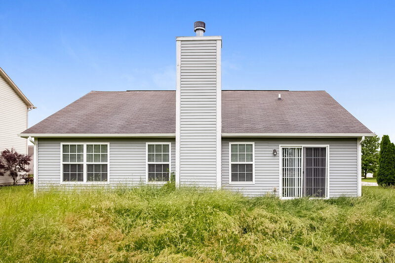 2,350/Mo, 208 Heartwood Hill GREENFIELD, IN 46140 Rear View 2