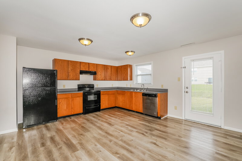 1,645/Mo, 11424 Cuyahoga Dr Indianapolis, IN 46235 Misc View 4