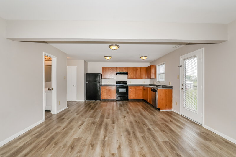 1,645/Mo, 11424 Cuyahoga Dr Indianapolis, IN 46235 Misc View 6