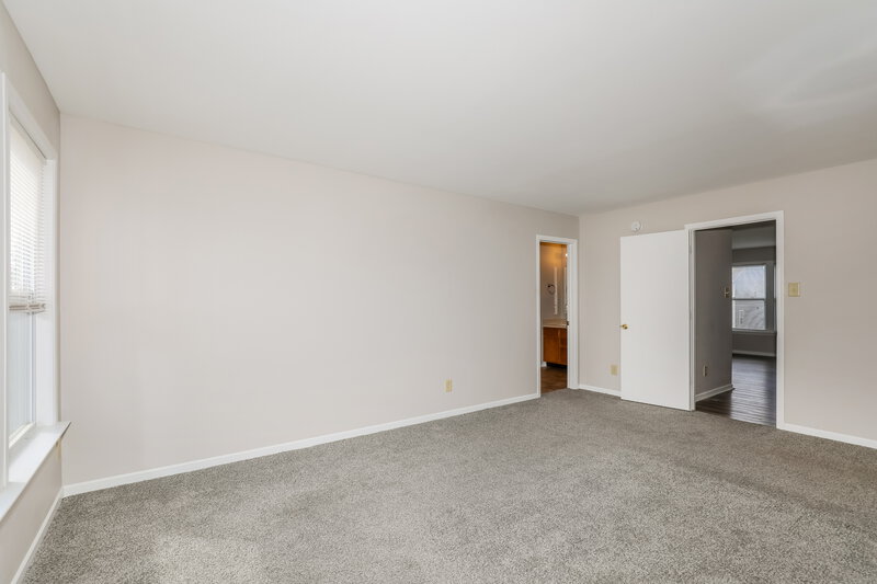 1,645/Mo, 11424 Cuyahoga Dr Indianapolis, IN 46235 Misc View 9