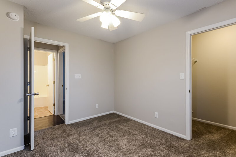 1,680/Mo, 5909 Prairie Meadow Dr Indianapolis, IN 46221 Bedroom View 2