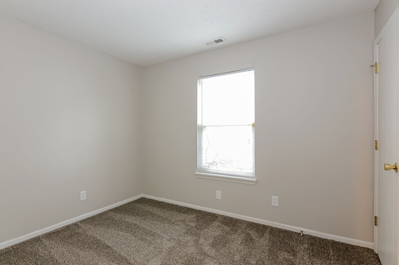 1,680/Mo, 5909 Prairie Meadow Dr Indianapolis, IN 46221 Bedroom View 3