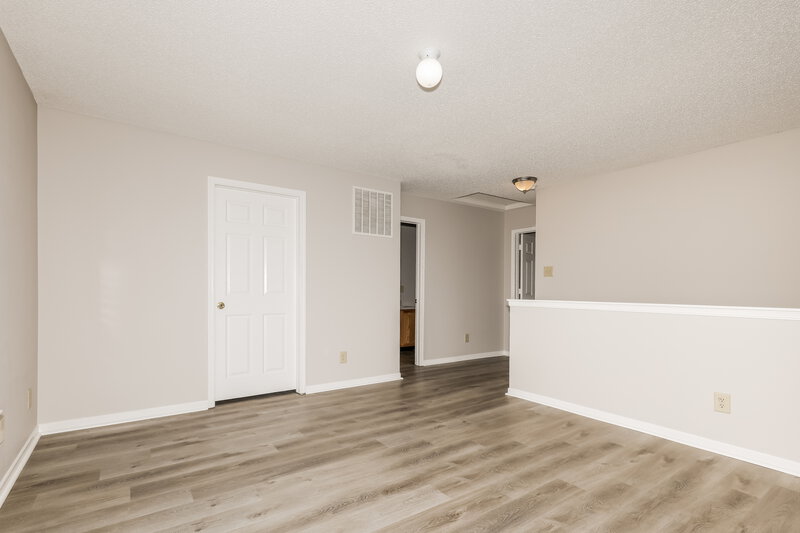 2,085/Mo, 11351 N Creekside Dr Monrovia, IN 46157 Loft View