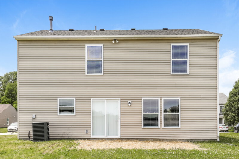 2,085/Mo, 11351 N Creekside Dr Monrovia, IN 46157 Rear View