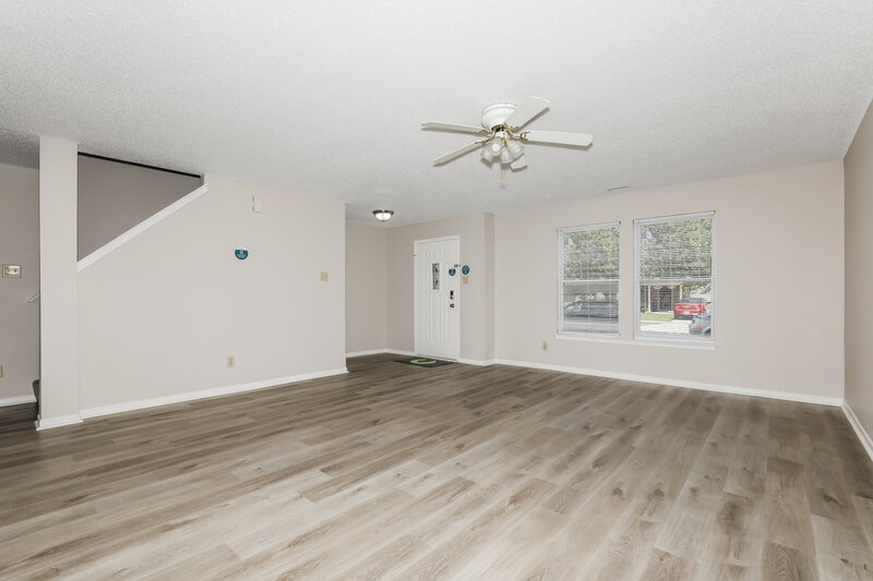 1,700/Mo, 2250 Cedarmill Dr Franklin, IN 46131 Living Room View