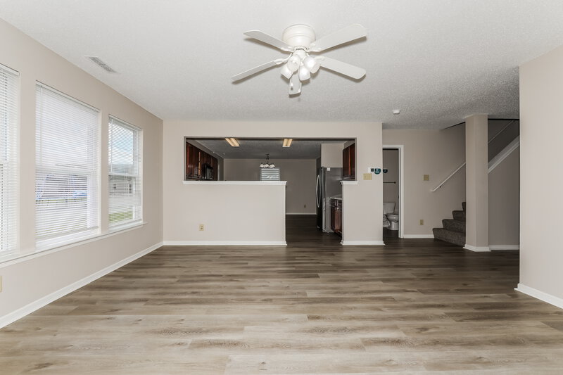 1,700/Mo, 2250 Cedarmill Dr Franklin, IN 46131 Living Room View 3