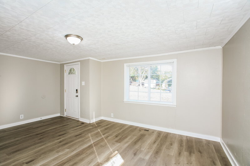 1,455/Mo, 903 Jackson St Lebanon, IN 46052 Living Room View 2