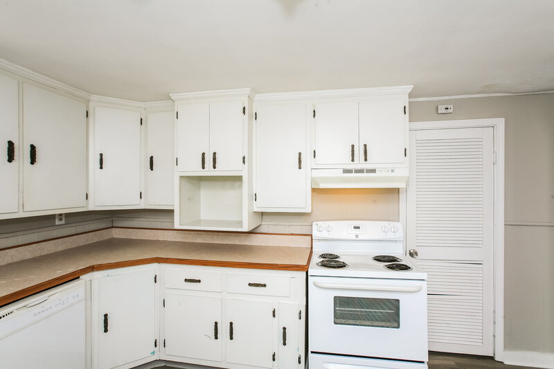 1,455/Mo, 903 Jackson St Lebanon, IN 46052 Kitchen View 2