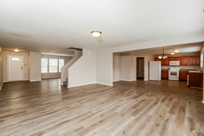 2,055/Mo, 2450 Autumn Rd Indianapolis, IN 46229 Living Room View 2