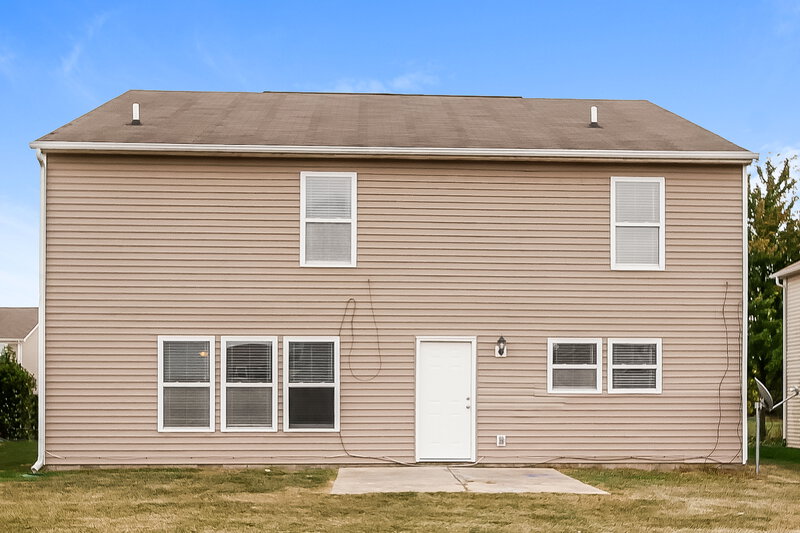 2,055/Mo, 2450 Autumn Rd Indianapolis, IN 46229 Rear View