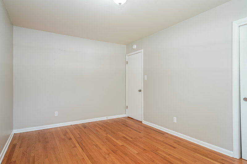 1,790/Mo, 507 Green Valley Dr Greenwood, IN 46142 Bedroom View 2