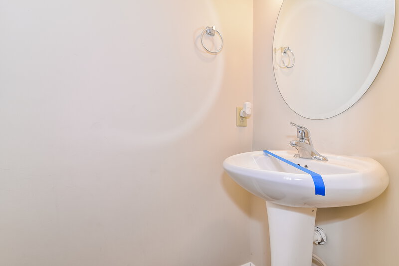 2,010/Mo, 8124 Painted Pony Dr Indianapolis, IN 46217 Powder Room View