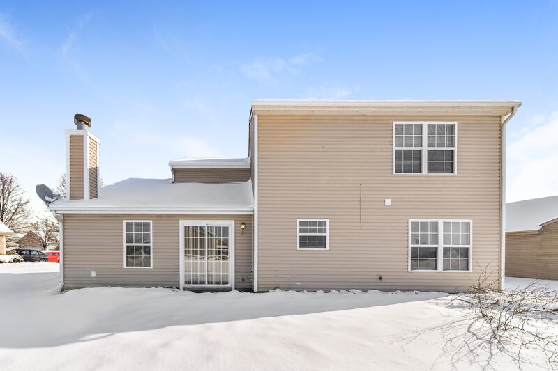 2,010/Mo, 8124 Painted Pony Dr Indianapolis, IN 46217 Rear View 2