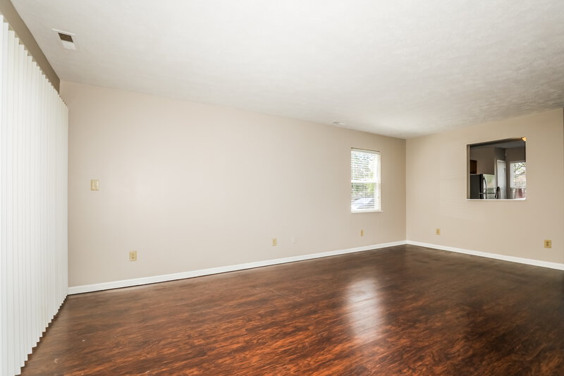 1,775/Mo, 5149 Emmert Dr INDIANAPOLIS, IN 46221 Dining Room View 2