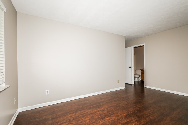 1,775/Mo, 5149 Emmert Dr INDIANAPOLIS, IN 46221 Main Bedroom View 2