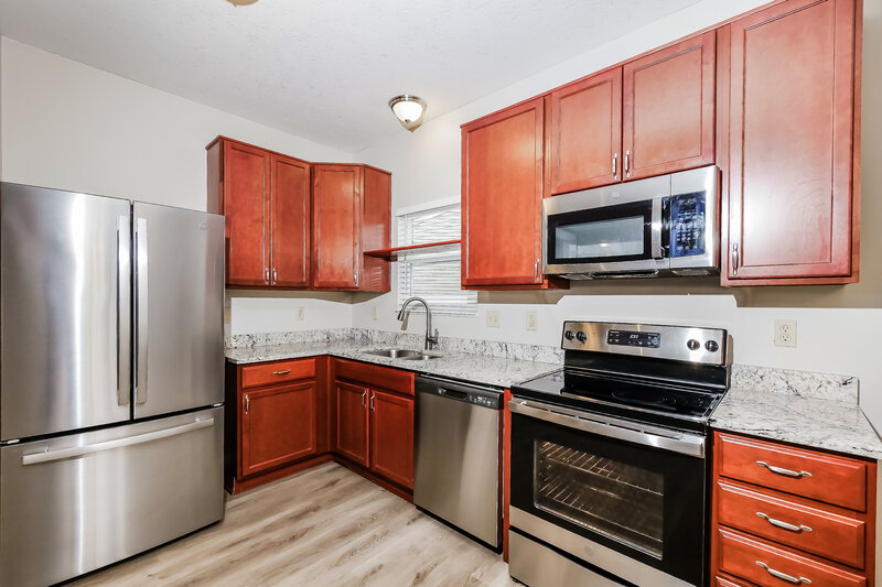 1,765/Mo, 2060 Seven Peaks Dr Cicero, IN 46034 Kitchen View