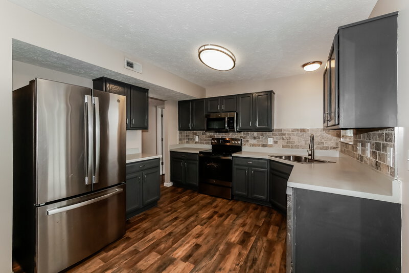 2,035/Mo, 2156 Turning Leaf Dr Franklin, IN 46131 Kitchen View
