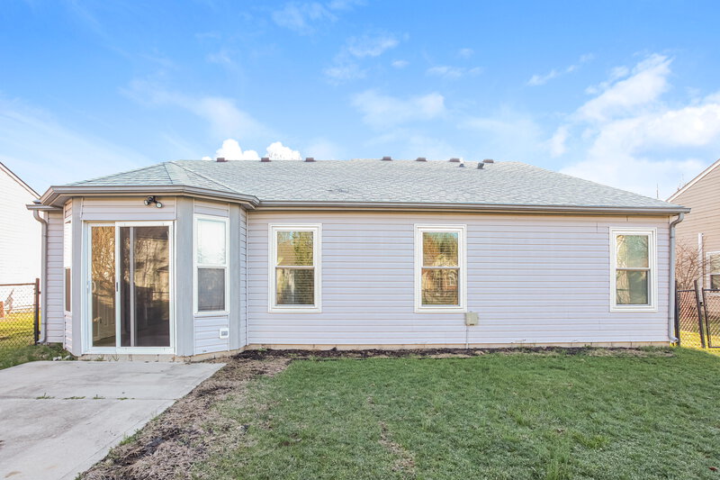 1,915/Mo, 1312 River Ridge Dr Brownsburg, IN 46112 Rear View