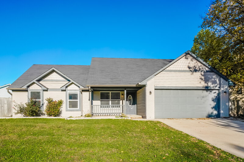 1,810/Mo, 6726 Oak Lake Dr Indianapolis, IN 46214 External View