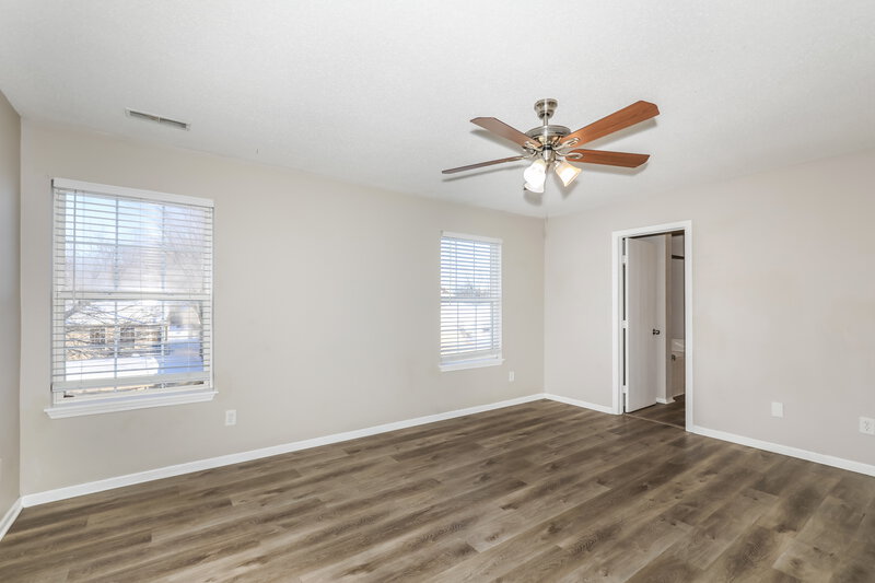 1,920/Mo, 6539 Townsend Way Indianapolis, IN 46268 Main Bedroom View