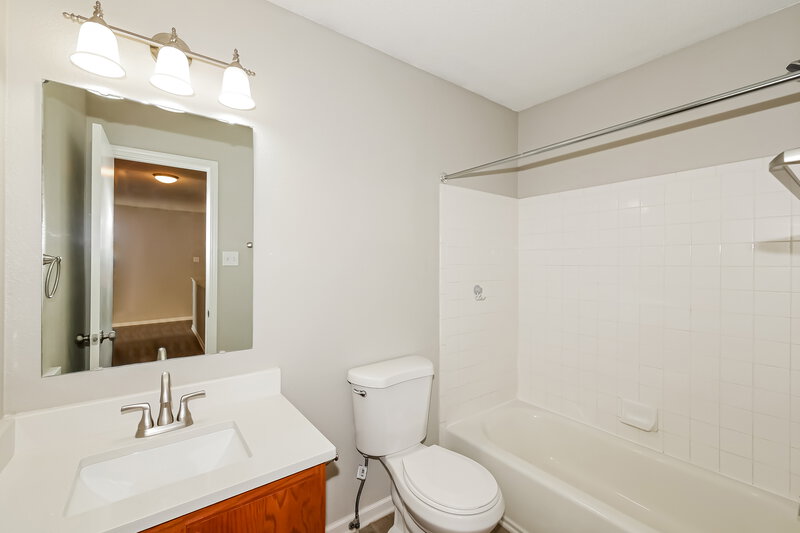 2,910/Mo, 2046 Morning Light Lane Greenwood, IN 46143 Bathroom View
