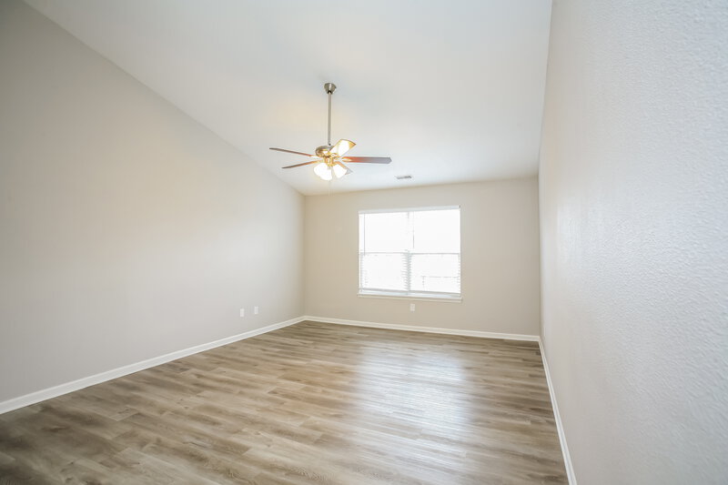 2,740/Mo, 221 Pennwood Ln Brownsburg, IN 46112 Main Bedroom View 2