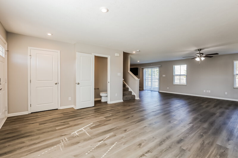 2,070/Mo, 7052 E Mardenis Dr N Camby, IN 46113 Living Room View