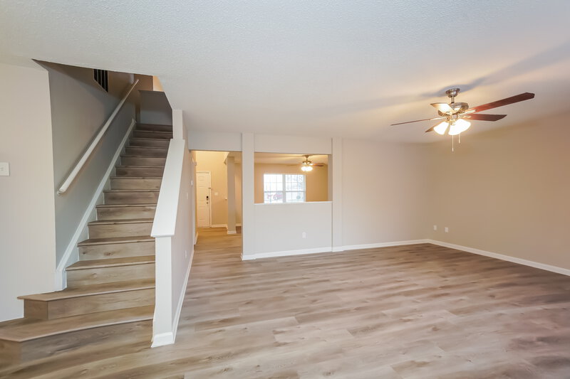 2,210/Mo, 776 West St Whiteland, IN 46184 Living Room View 3