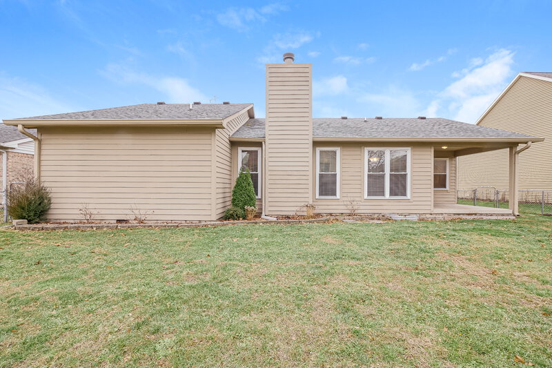 1,840/Mo, 509 Village Blvd Mooresville, IN 46158 Rear View