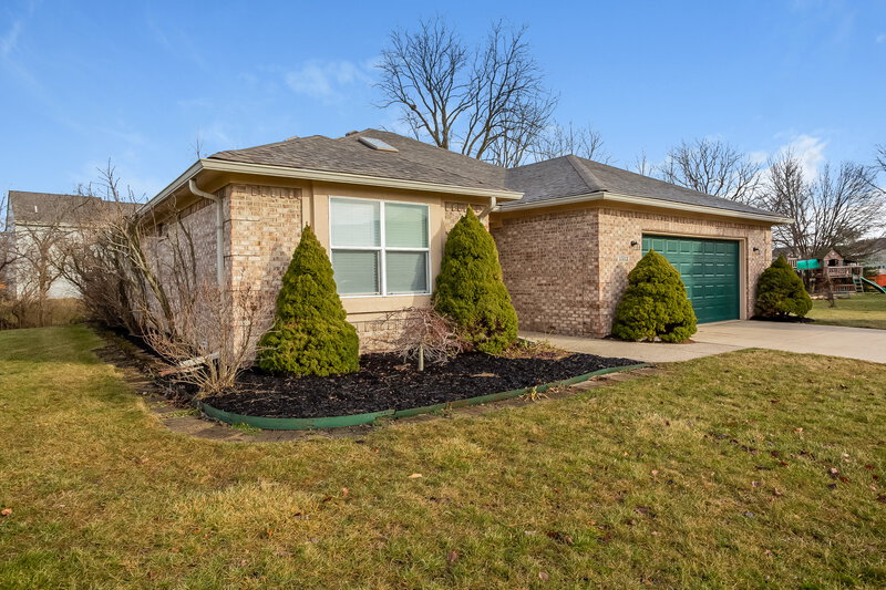 1,905/Mo, 1512 N Hampton Ct Greenfield, IN 46140 Misc View