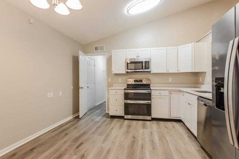 1,780/Mo, 1251 Matthews Ct Franklin, IN 46131 Kitchen View