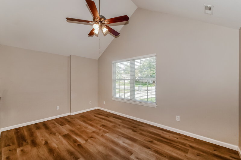 1,870/Mo, 450 Southgate Dr Greenwood, IN 46143 Living Room View