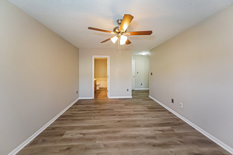 2,460/Mo, 5323 Melbourne Rd Indianapolis, IN 46228 Main Bedroom View