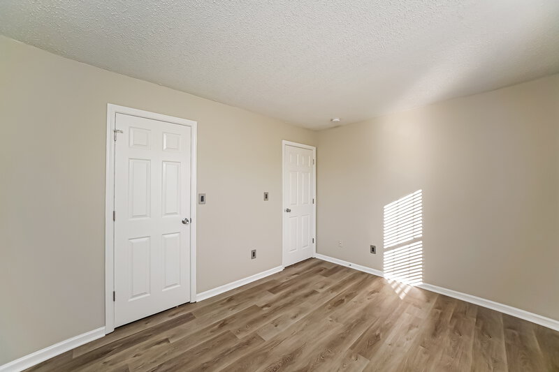 2,460/Mo, 5323 Melbourne Rd Indianapolis, IN 46228 Bedroom View 3