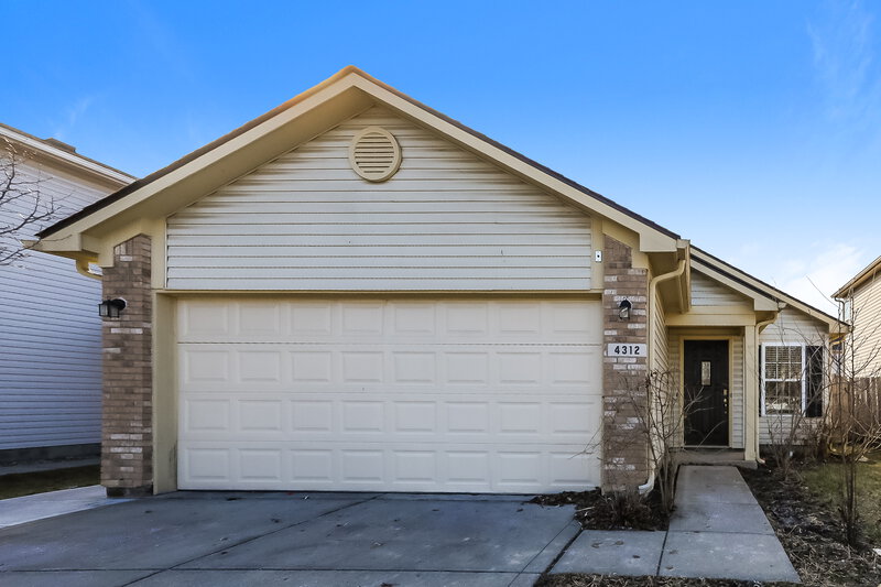 1,815/Mo, 4312 Village Trace Dr Indianapolis, IN 46254 External View