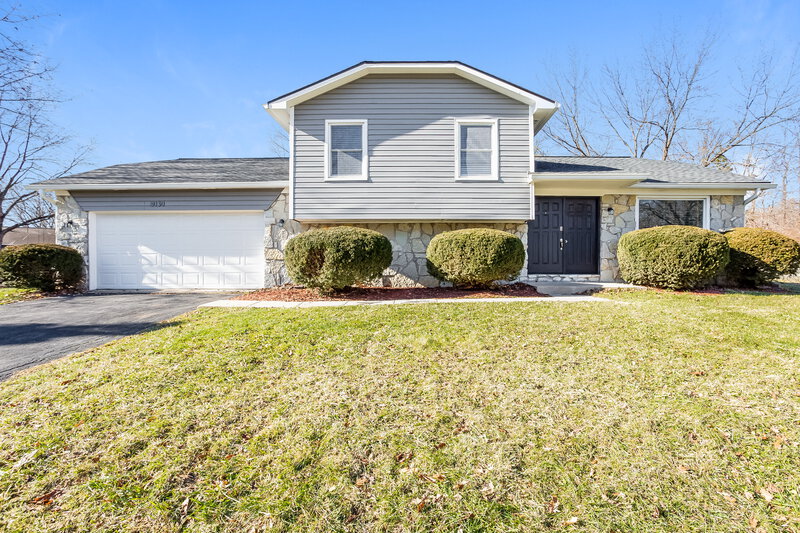 1,865/Mo, 8030 Woodgate Ct Indianapolis, IN 46268 External View